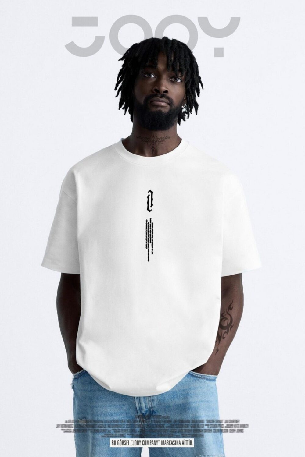 Dikey Baskılı Beyaz Oversize Tshirt