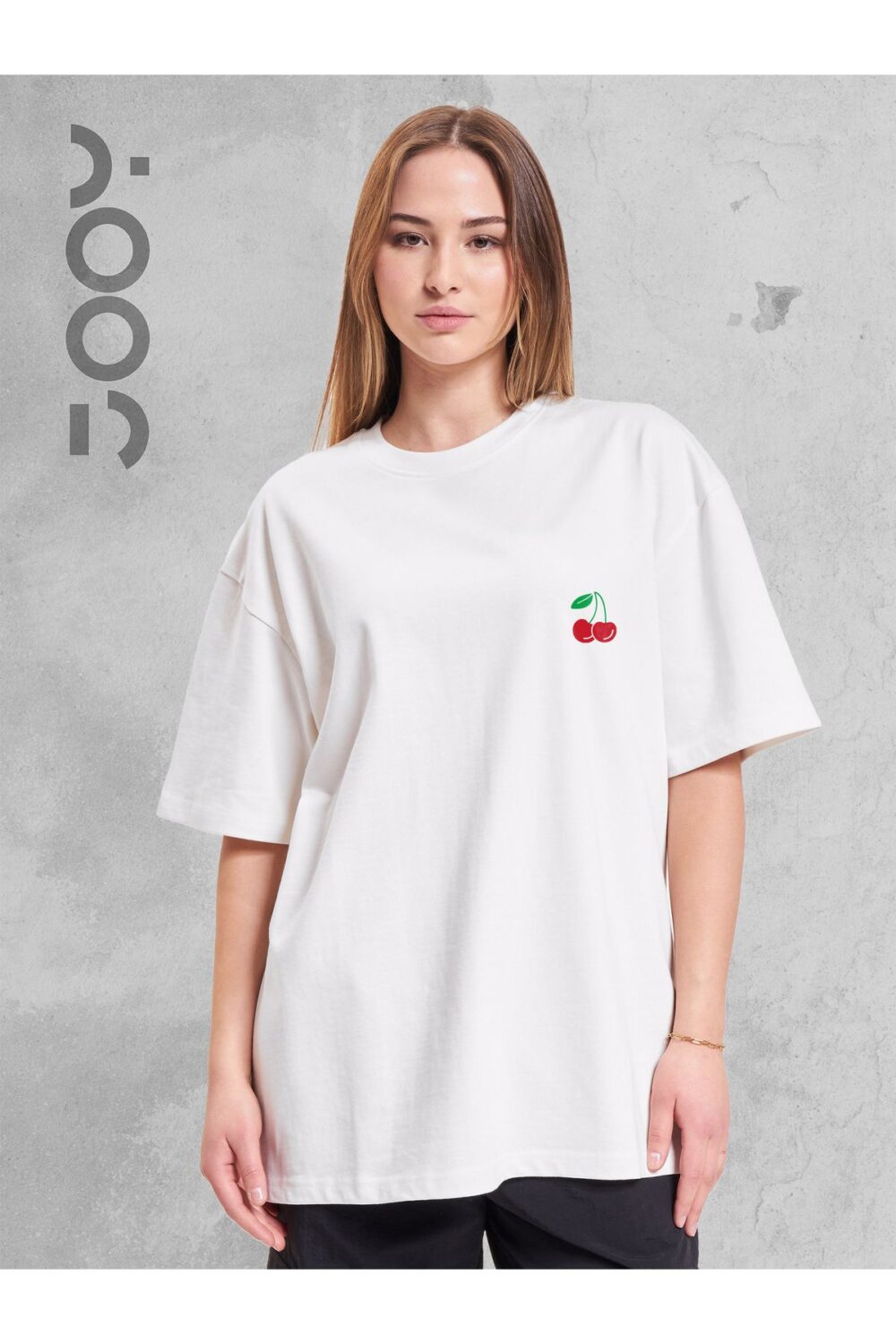 Kiraz Cherry Baskılı Beyaz Oversize Geniş Kalıp T-Shirt