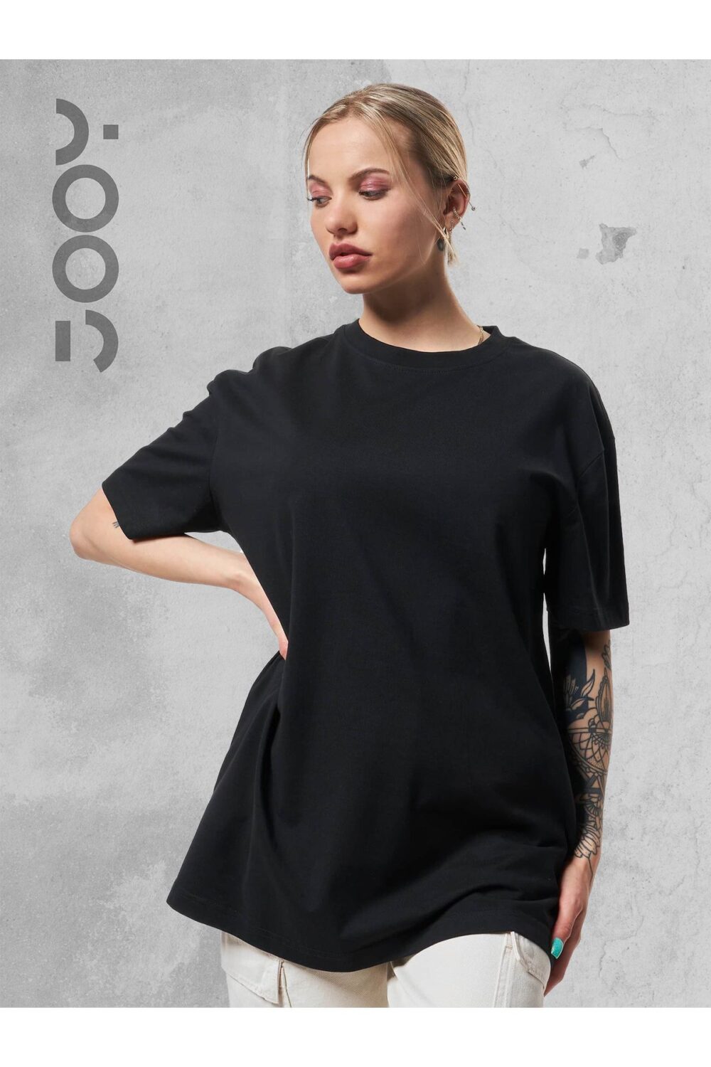 Siyah Bisiklet Yaka Oversize Boyfriend Basic Tshirt