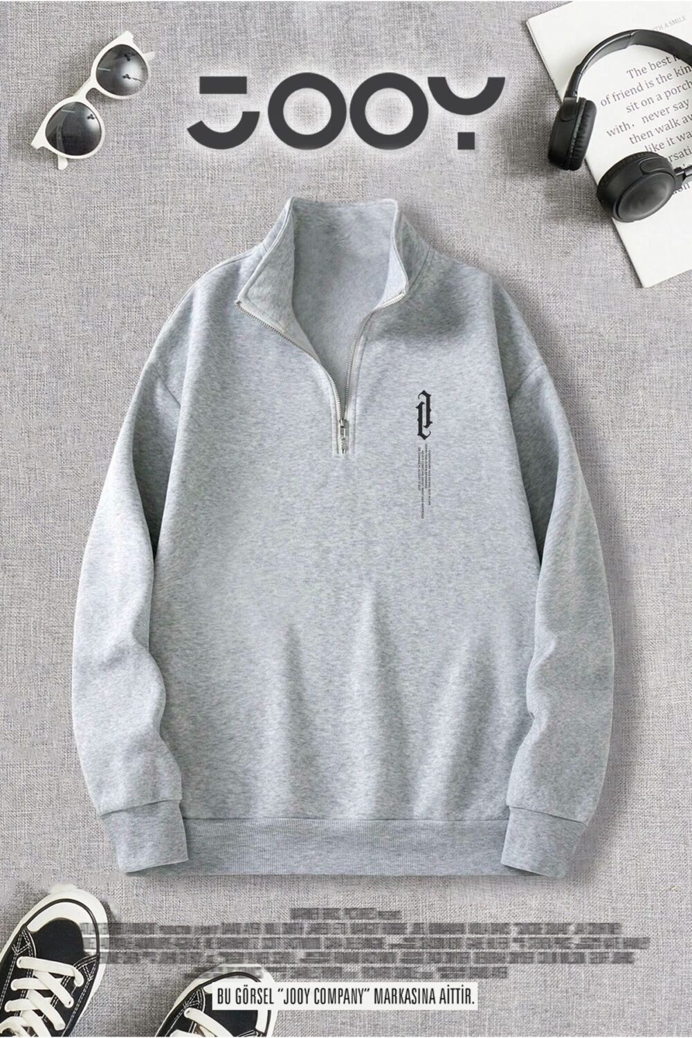 Yarım Fermuarlı Göğüs Dikey Baskılı Gri Sweatshirt